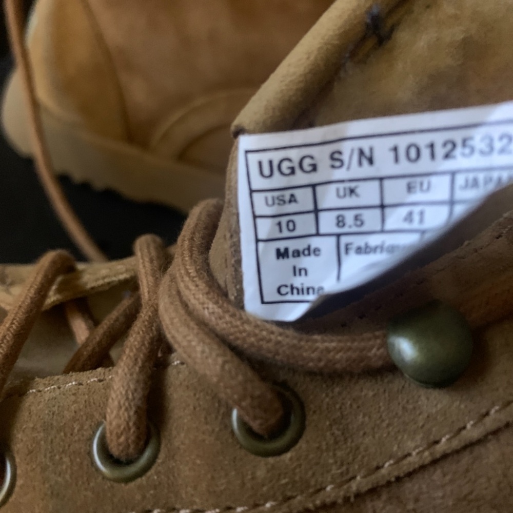 Boots - Picture 4 of 4